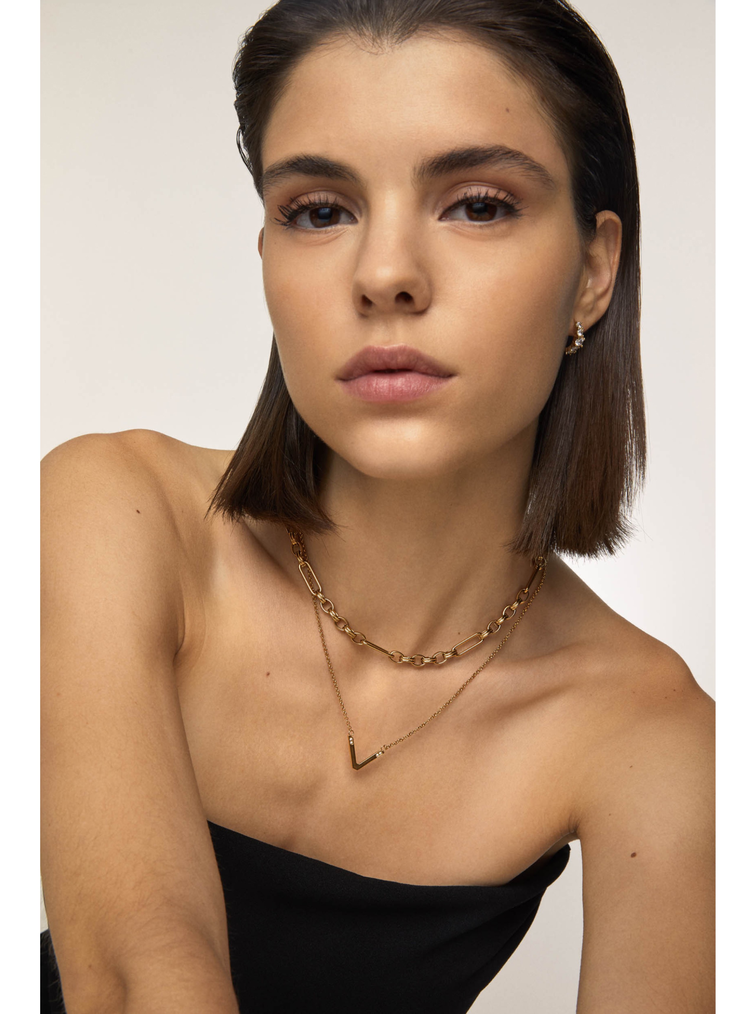 Colar One Neckmess Brave