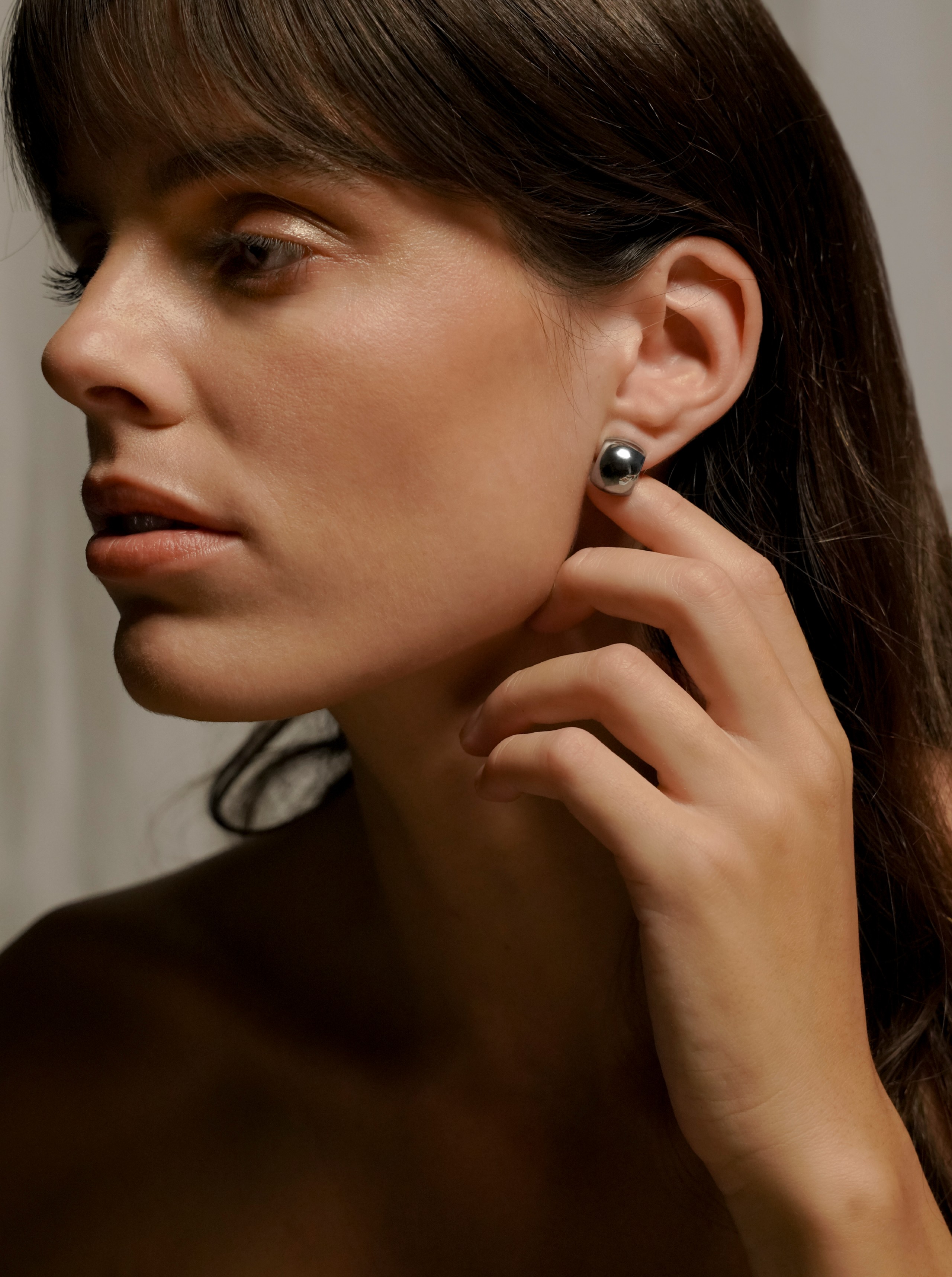 Brincos One Silver Frost