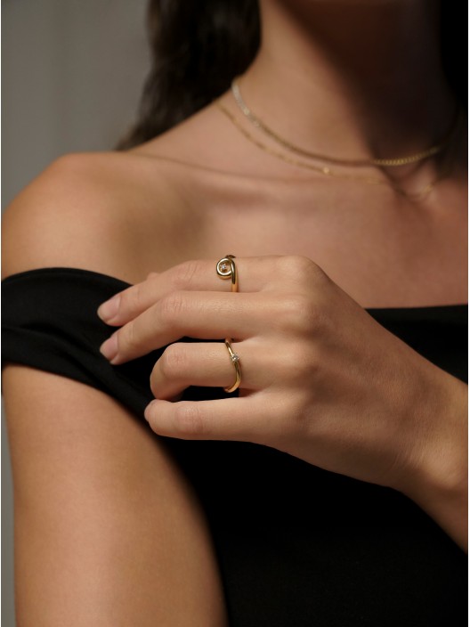 ONE Infinity Twisted Gold Ring