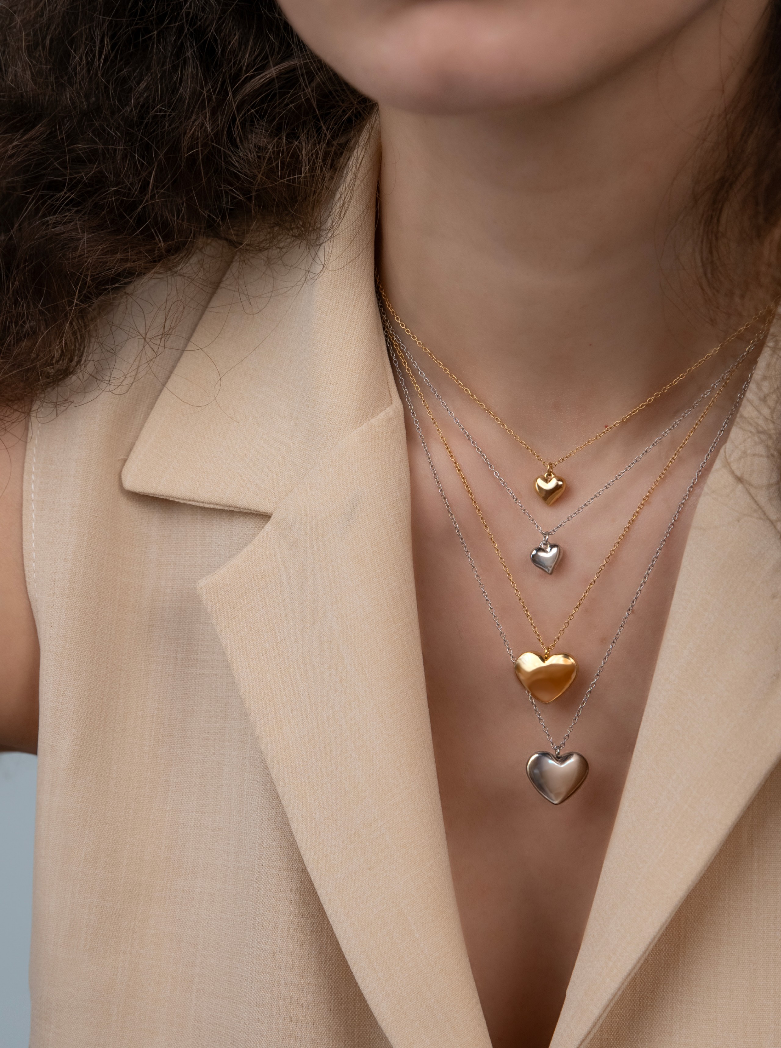 Halskettingen ONE Neckmess Heart Silver