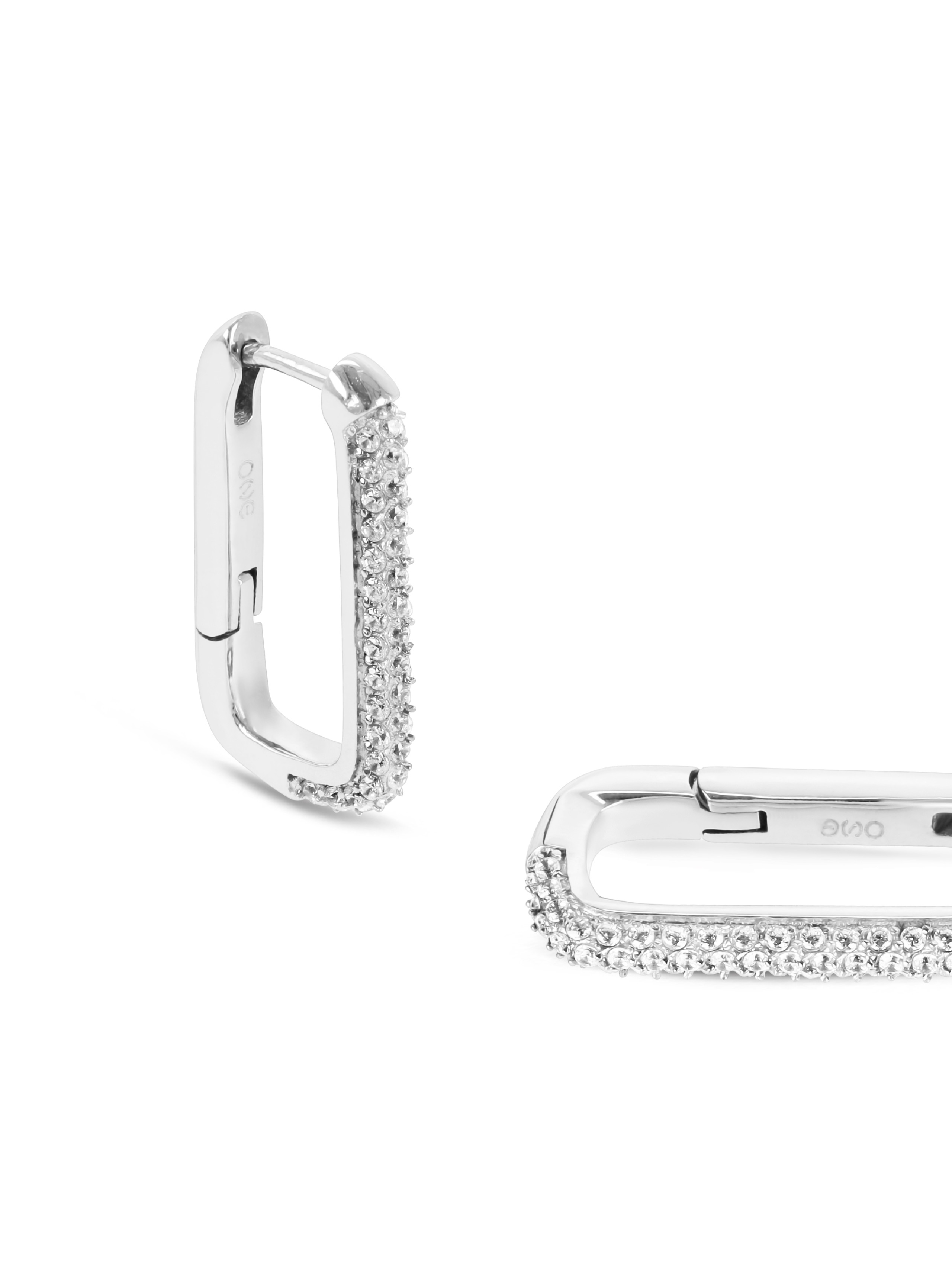 Brincos One Geometric Affair