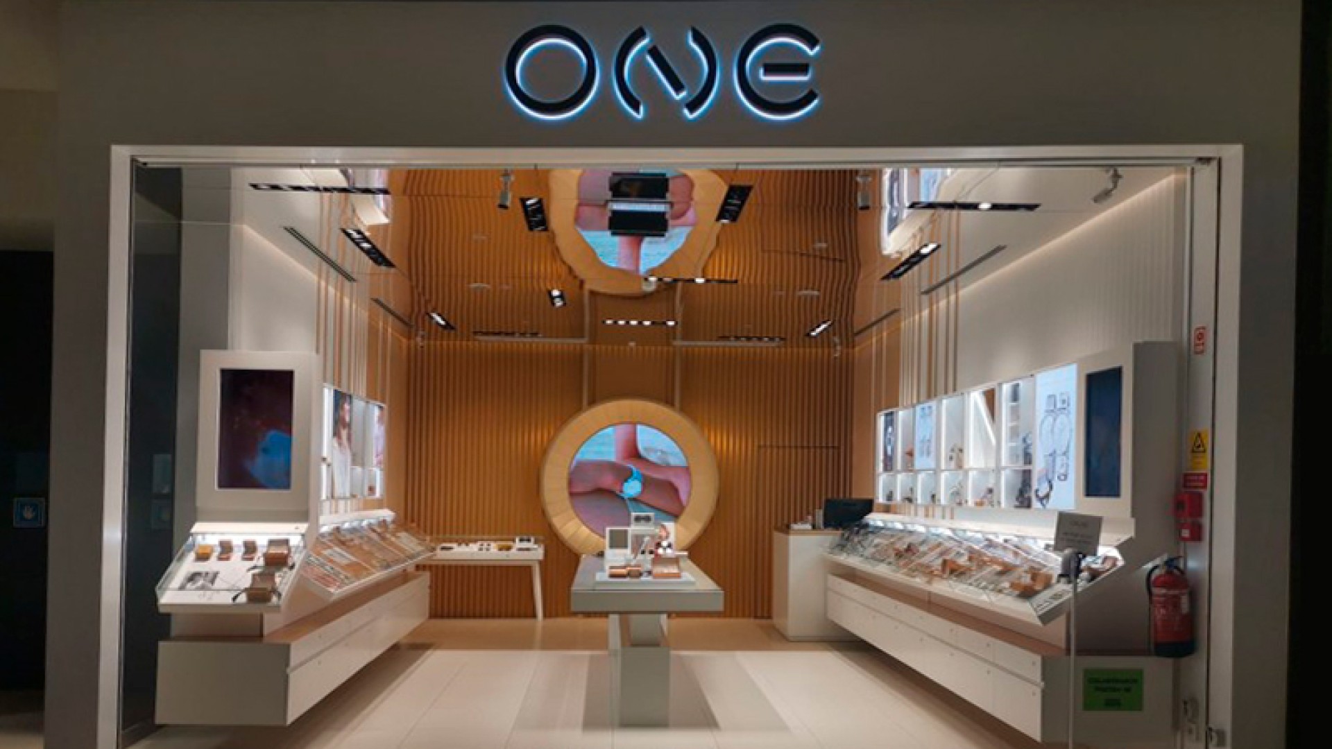 Loja ONE Oeiras Parque