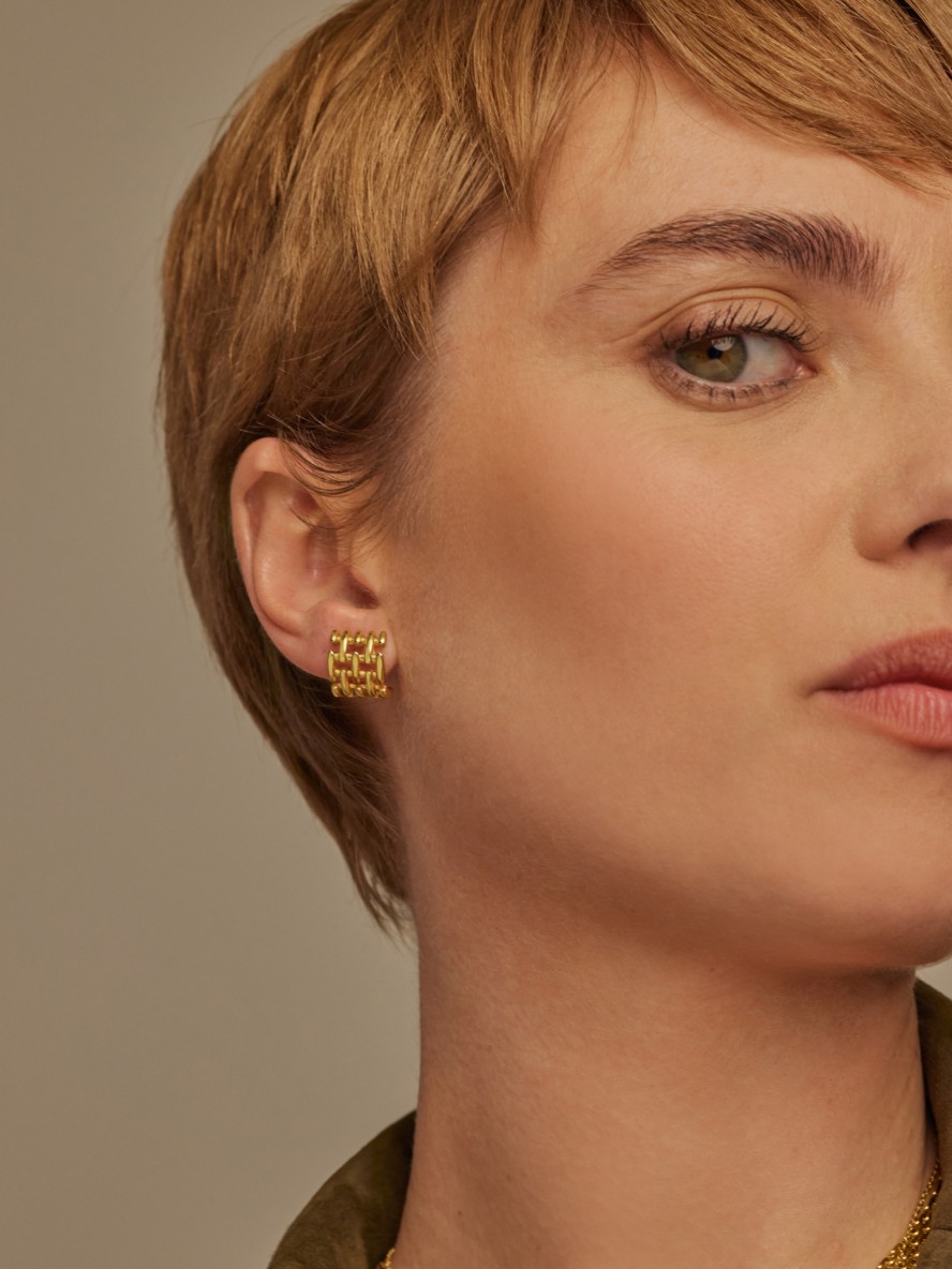 ONE Charming Square Earrings