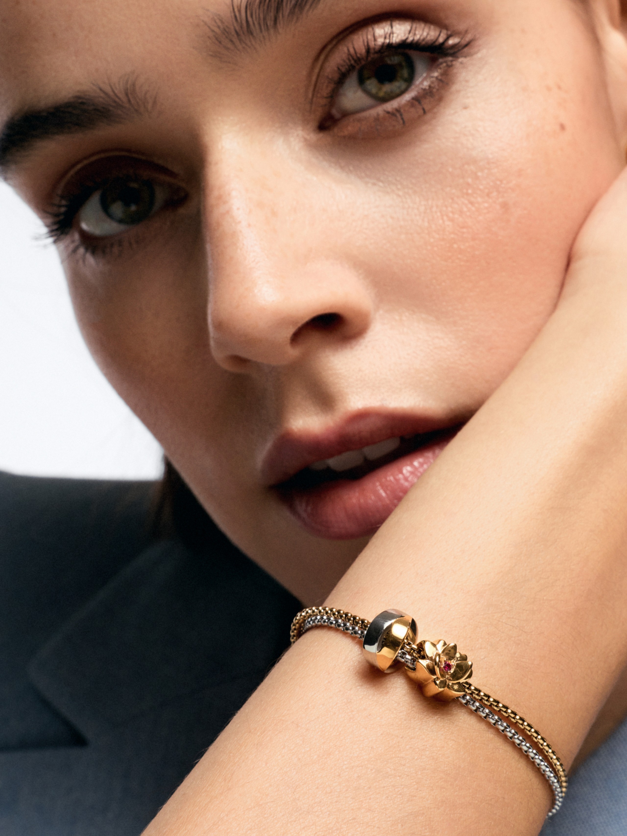 Charm Story ONE Energy Lotus Gold