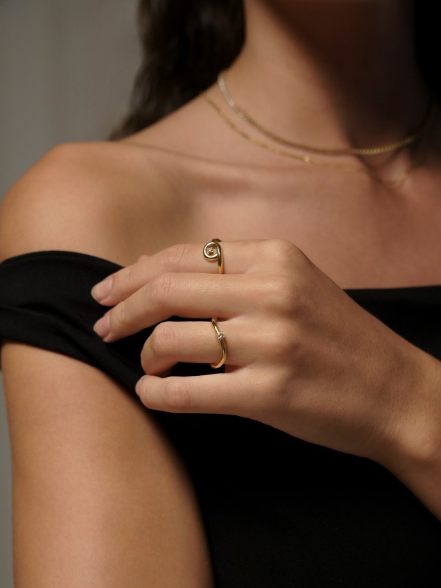 ONE Infinity Solitaire Gold Ring